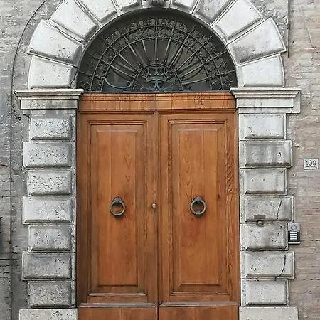 Palazzo Trevisani Porto San Giorgio