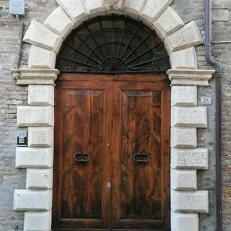 Palazzo Trevisani Porto San Giorgio